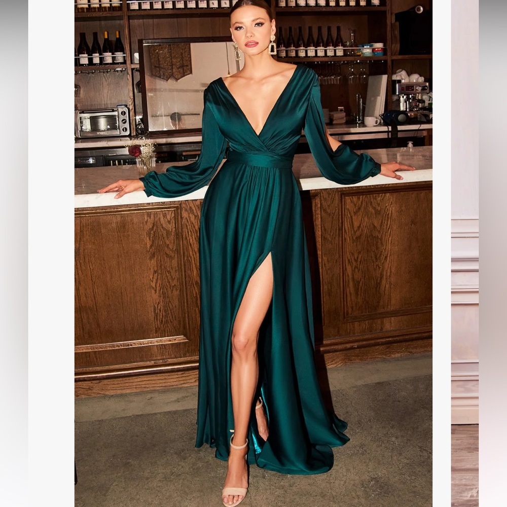 *Brand New* Emerald Green Satin Dress/Gown